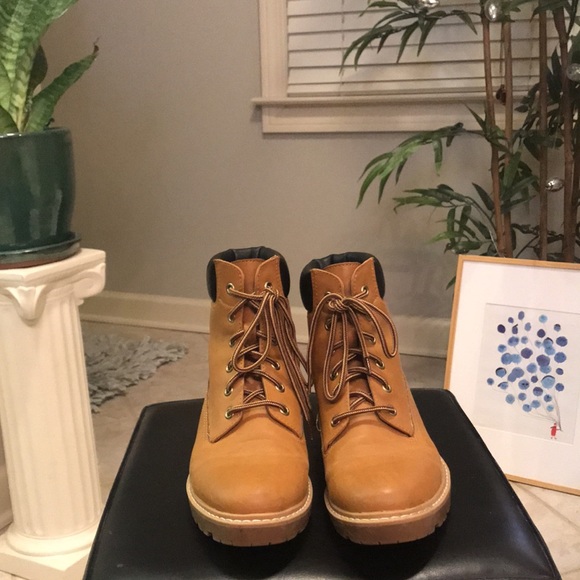 Brown/Black Lace Up Timberland-style Boots - Picture 2 of 6